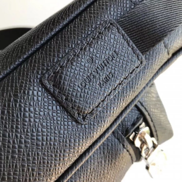 Aaa replica bags PM Vuitton Louis OUTDOOR MESSENGER 0810